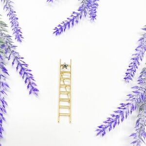 Mary Kay Vintage Success Ladder With Star Gold Tome Brooch Pin